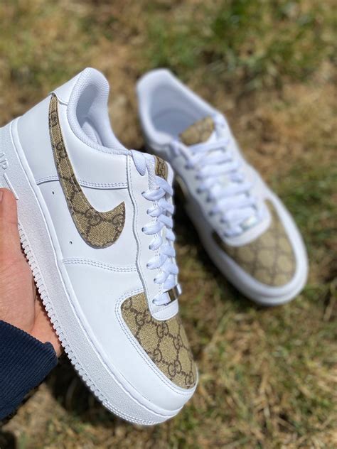 tenis nike air force gucci